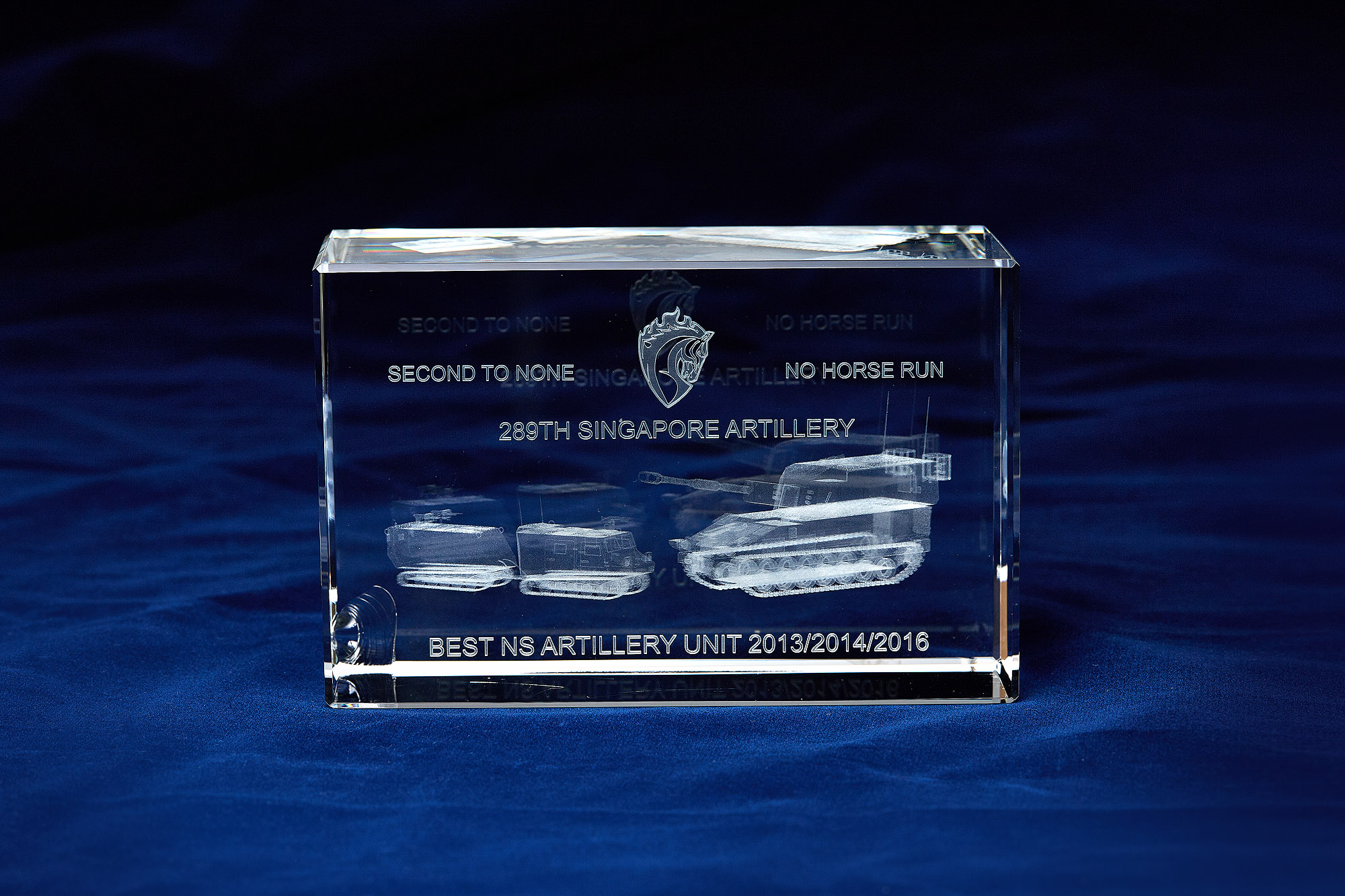 Crystal plaque with Inner Laser