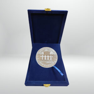 Customised medal in Blue velvet Box - MFA